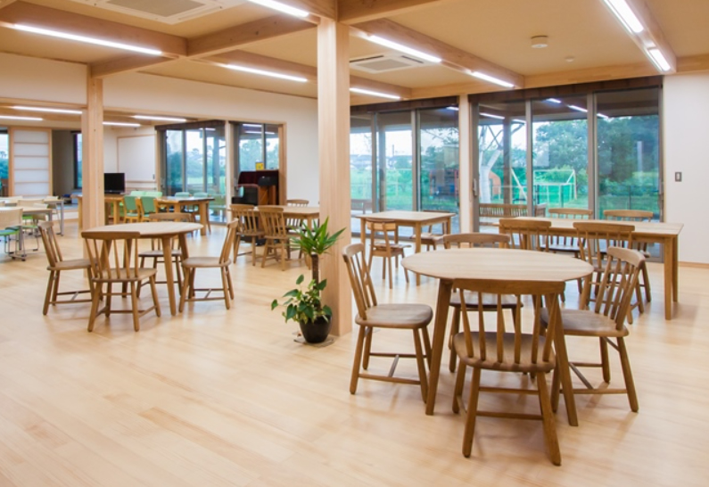 残業少な目、休暇も充実