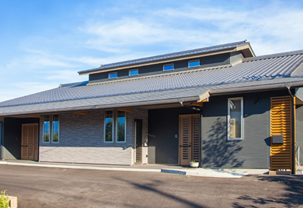 残業少な目、休暇も充実